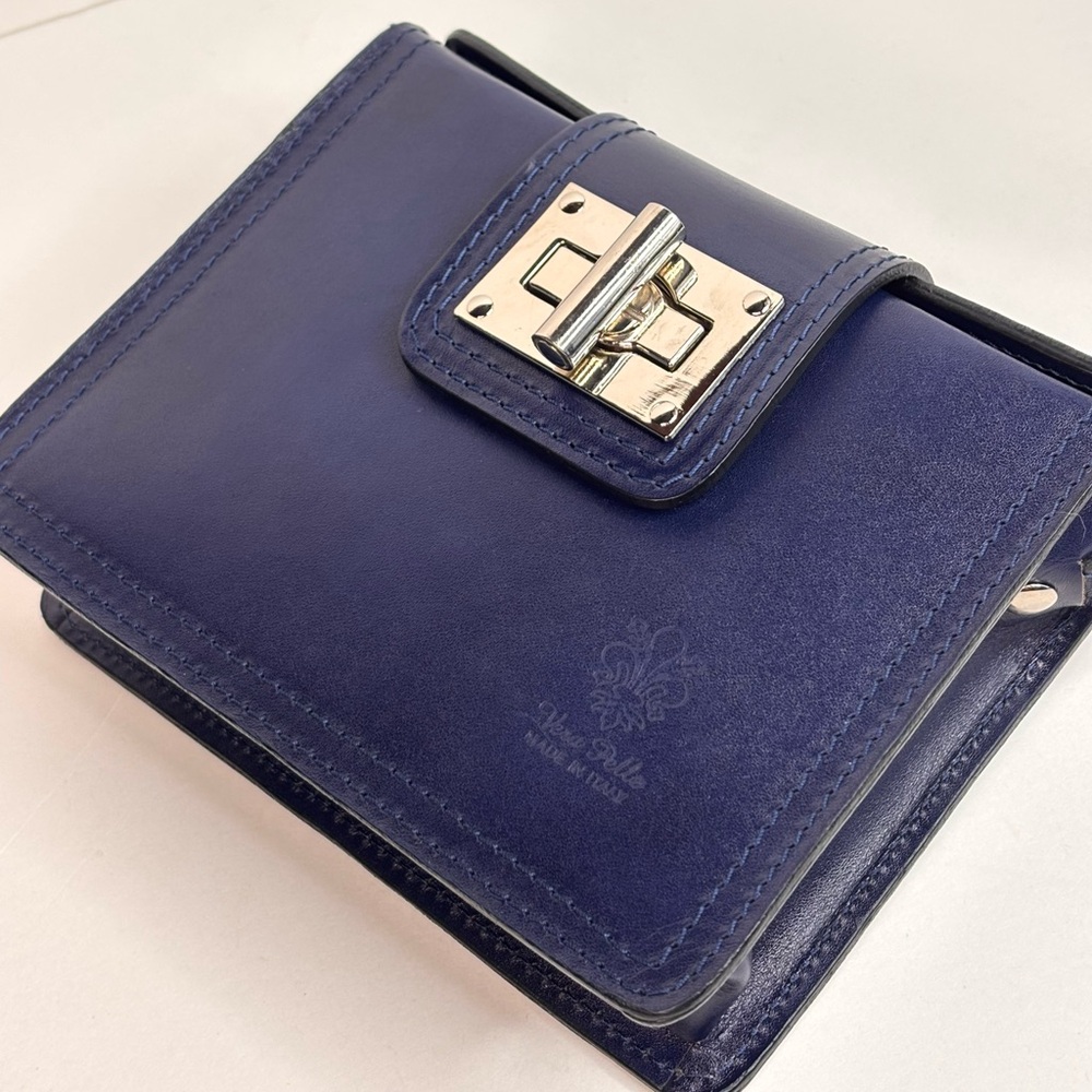 Vera Pelle Navy Blue Mini Box Italian Leather Compact Crossbody Bag Purse‎
